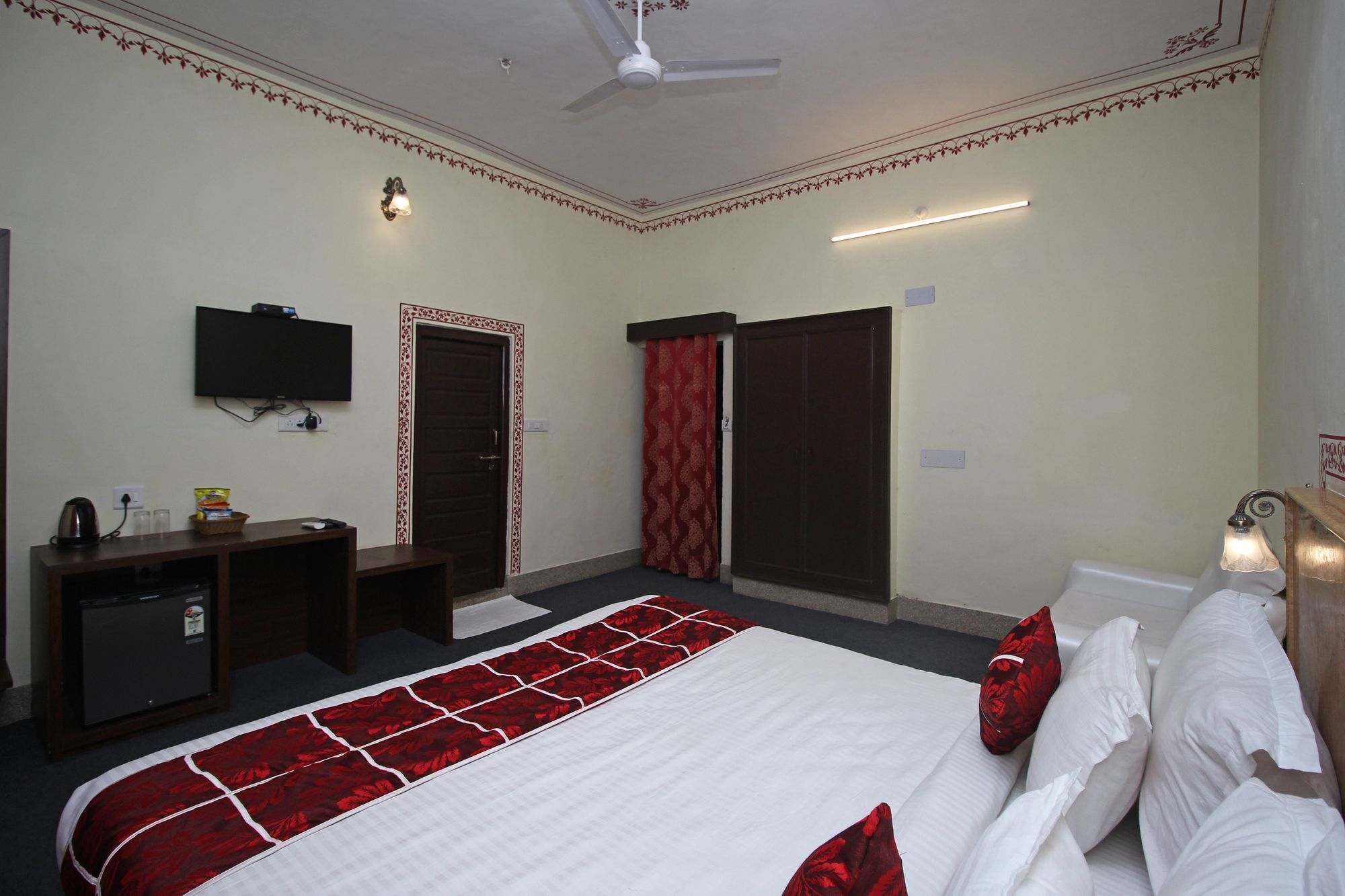 Oyo 9161 Hotel Janak Vilas 烏代浦 外观 照片